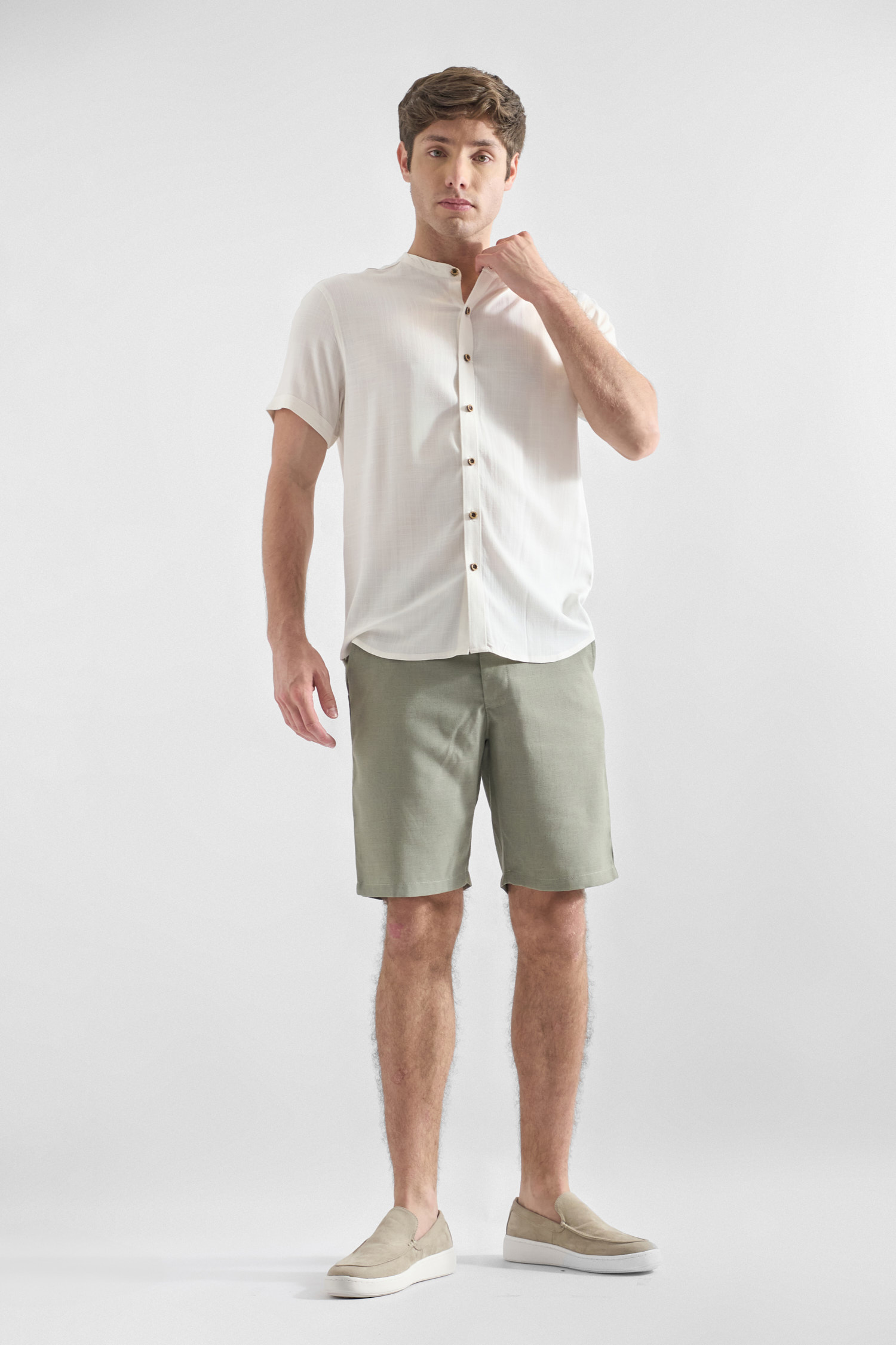 Short-de-Lino-Regular-Fit-para-Hombres23