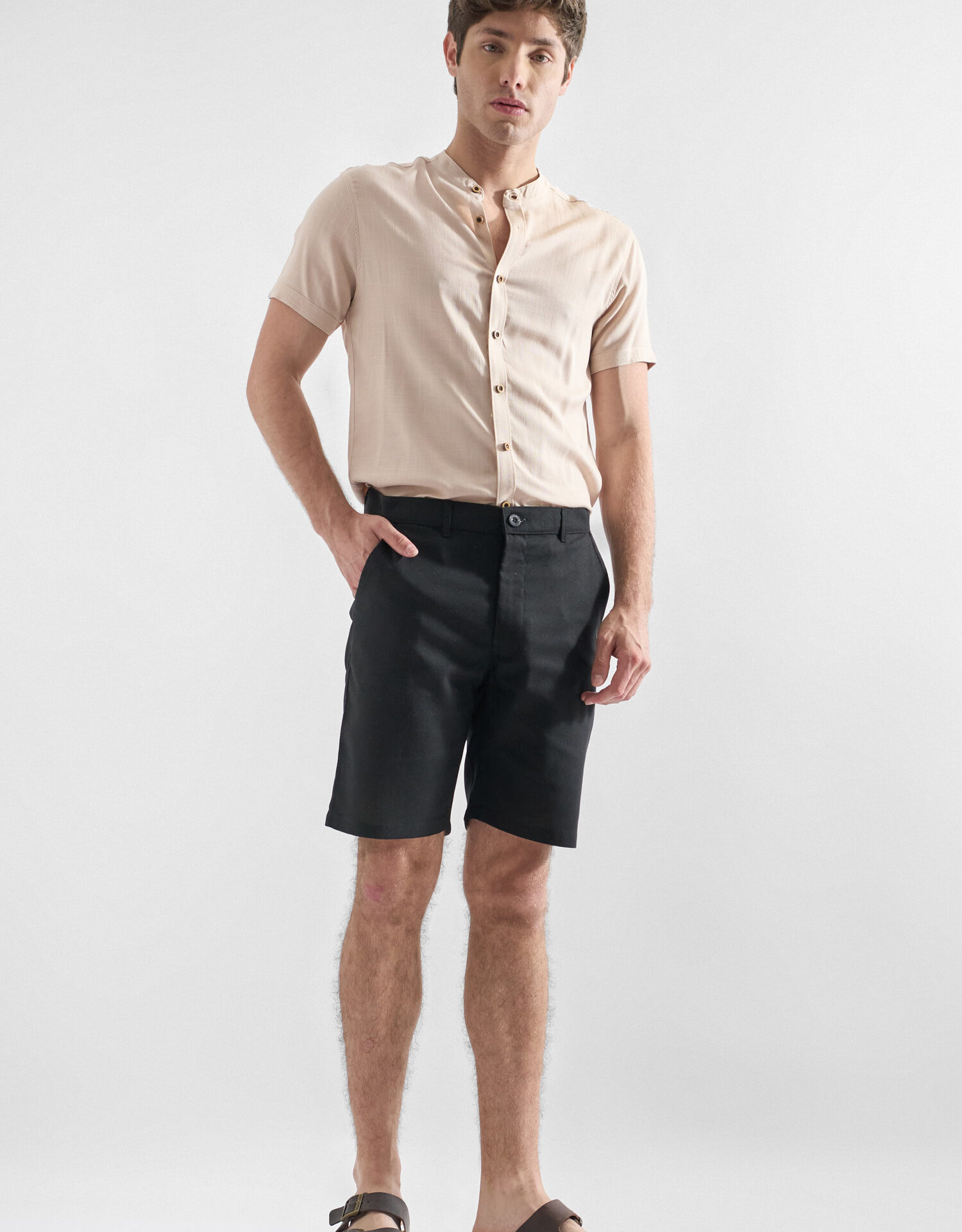 Short-de-Lino-Regular-Fit-para-Hombres26.jpg