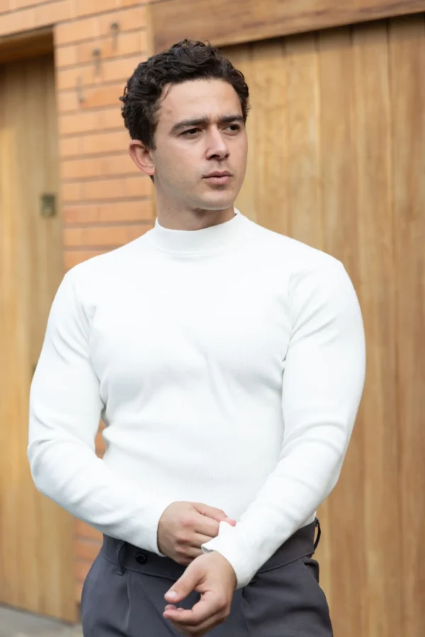 Caffarena Mad Neck Marfil - Slim Fit
