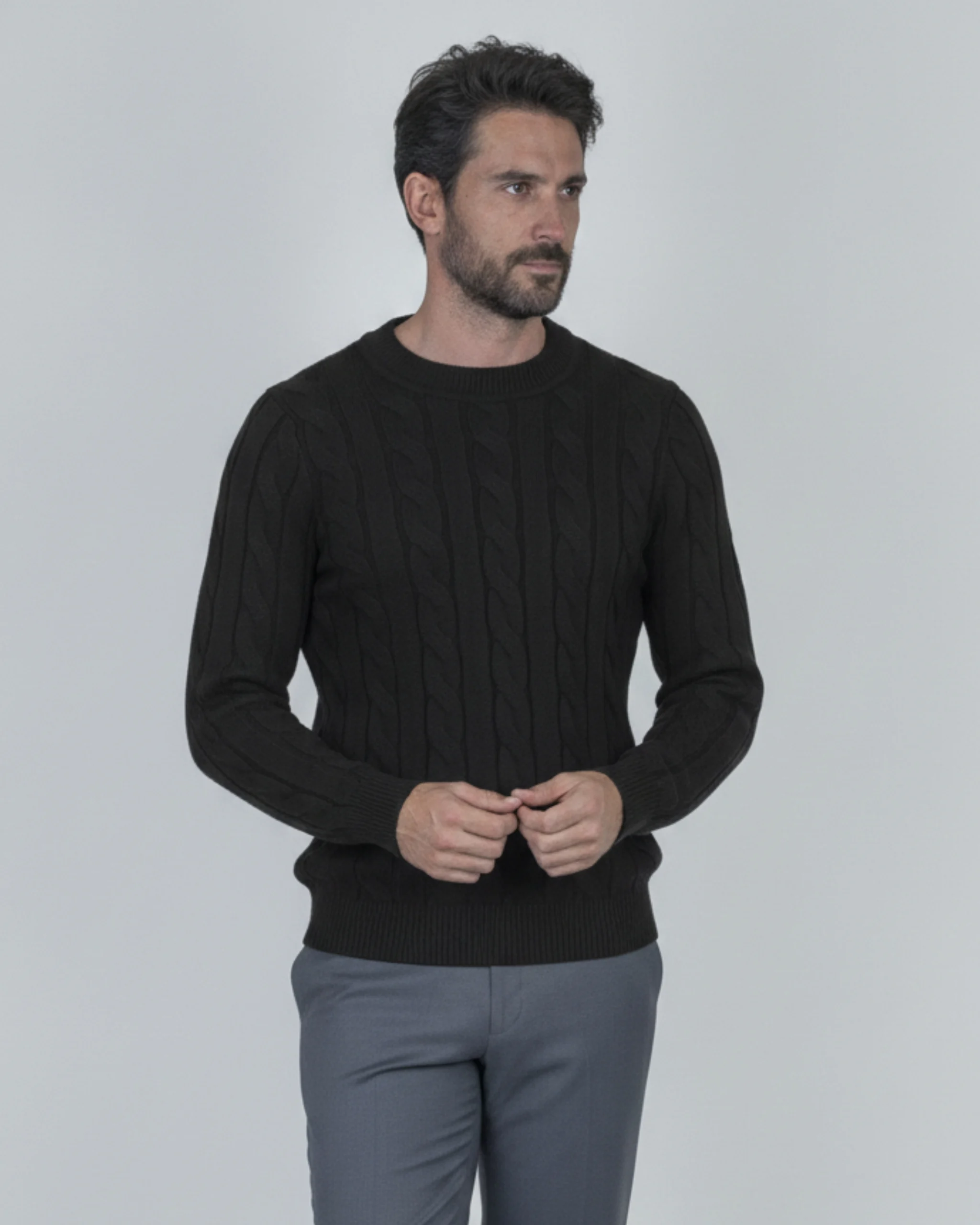 Chompa Valmont Negro – Éter